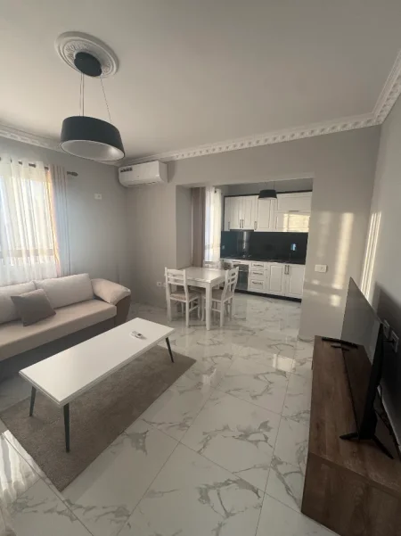 Tirane, jepet me qera apartament 2+1+Ballkon Kati 3, 110 m² 600 € (Rruga Idriz Dollaku)