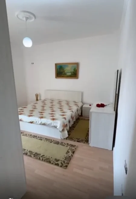 Tirane, shes apartament 2+1+Ballkon Kati 7, 90 m² 137.000 € (Fresku te Market Xhangolli)