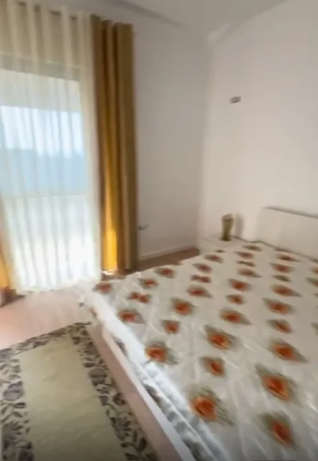 Tirane, shes apartament 2+1+Ballkon Kati 7, 90 m² 137.000 € (Fresku te Market Xhangolli)