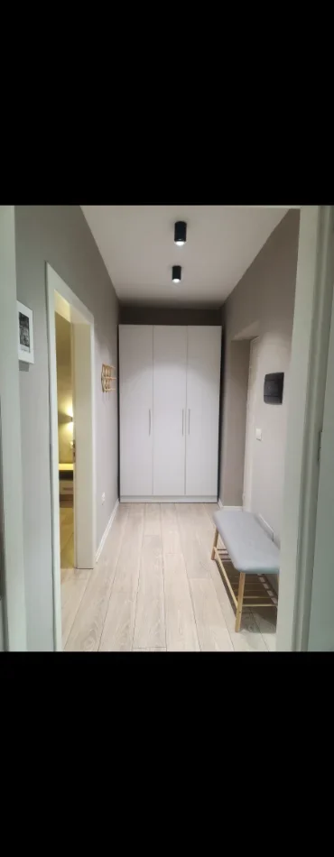 Tirane, jepet me qera apartament 1+1 Kati 2, 65 m² 650 € (Pallati i tatimeve)