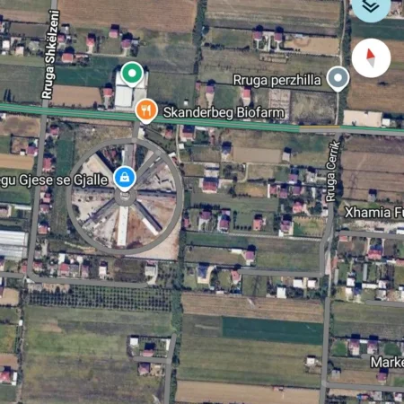 Tirane, shitet toke , 2.000 m² 70.000 € 