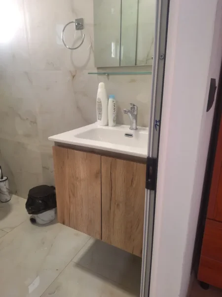 Tirane, jepet me qera garsonier 1+1 Kati 7, 30 m² 400 € 