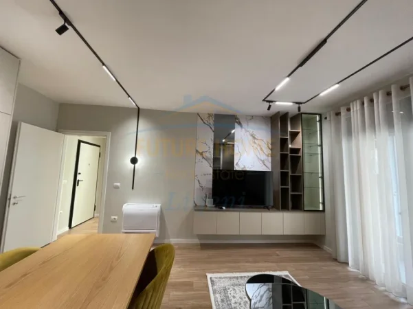 Tirane, jepet me qera apartament 1+1+Ballkon Kati 3, 76 m² 750 € (Kopshti Zoologjik)