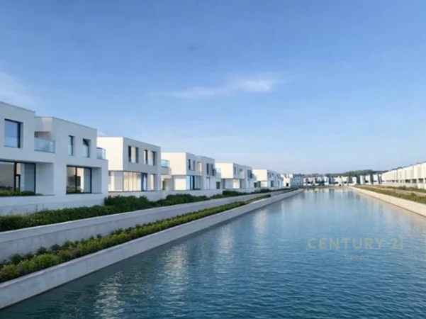 Durres, shes Vile 2 Katshe Kati 2, 390 m² 790.000 € (Turquoise Marina)