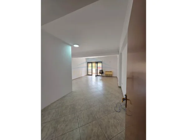 Tirane, jepet me qera zyre Kati 2, 132 m² 1.200 € (Don Bosko)