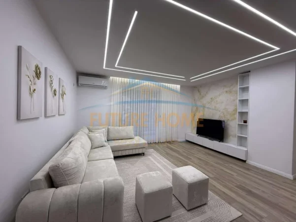 Tirane, jepet me qera apartament 2+1+Ballkon Kati 1, 102 m² 600 € (Unaza e Re)