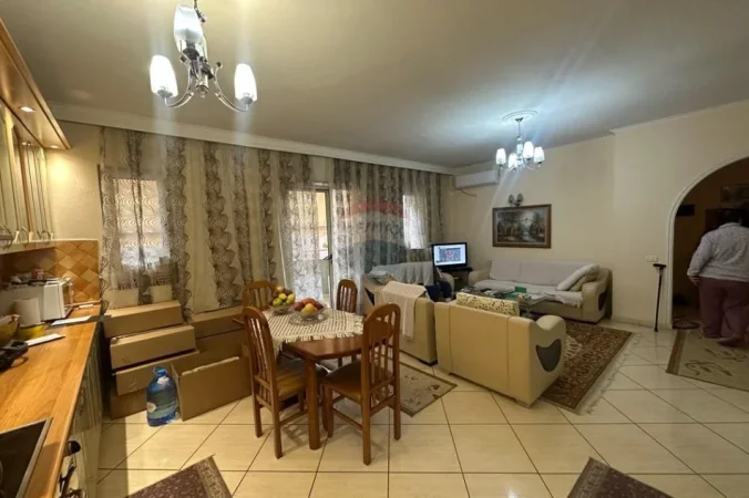 Tirane, shitet apartament , 99 m² 170.000 € 