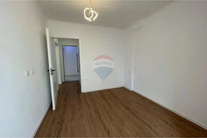 Tirane, shitet apartament 1+1+Ballkon Kati 3, 42 m² 132.000 € (Myslym Shyri)