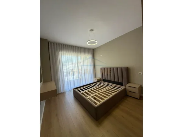 Tirane, shitet apartament Kati 8, 62 m² 125.000 €