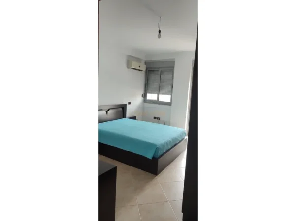 Tirane, jepet me qera 2+1+Ballkon Kati 7, 110 m² 850 € (21 Dhjetori)
