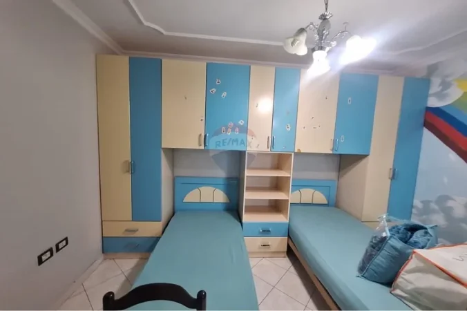 Tirane, shitet apartament , 120 m² 200.000 € 