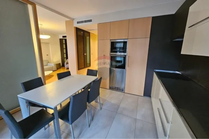 Tirane, shitet apartament , 164 m² 624.000 € 