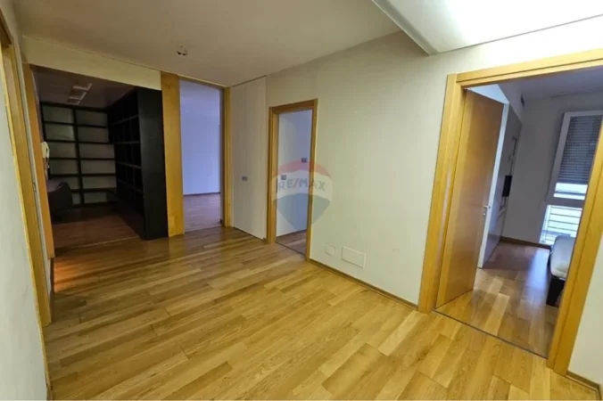 Tirane, shitet apartament , 164 m² 624.000 € 