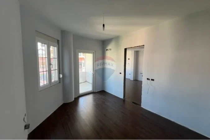 Tirane, shitet apartament , 52 m² 88.503 € 