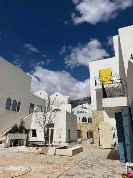 Vlore, shitet apartament 2+1 Kati 1, 92 m² 368.200 € (Dhermi)