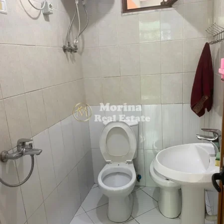 Tirane, jepet me qera shtepi 2+1 Kati 1, 118 m² 400 € (Bulevardi i Ri)