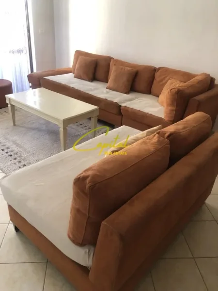 Tirane, jepet me qera apartament 3+1 Kati 5, 120 m² 750 € (DON BOSKO)