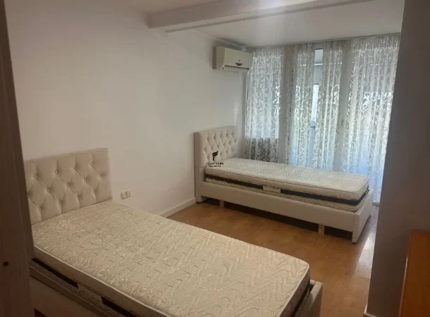 Tirane, jepet me qera apartament 2+1 Kati 2, 85 m² 800 € (BLLOKU)