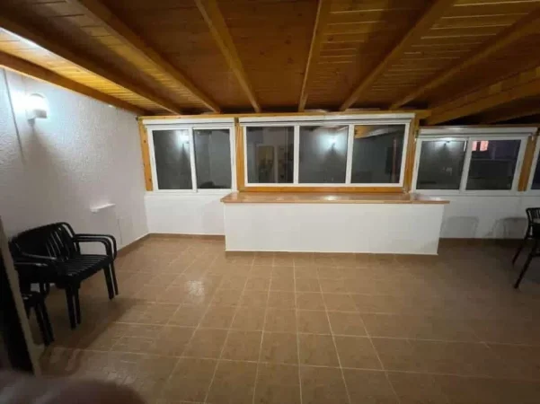 Durres, shitet apartament 2+1+Aneks+Ballkon Kati 5, 140 m² 150.000 € (Golem)