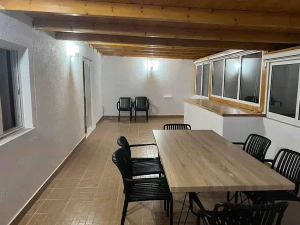 Durres, shitet apartament 2+1+Aneks+Ballkon Kati 5, 140 m² 150.000 € (Golem)