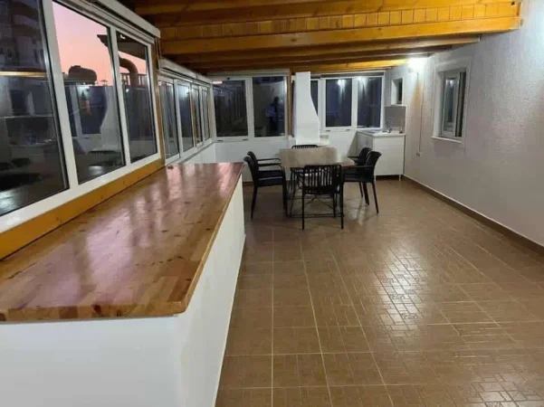 Durres, shitet apartament 2+1+Aneks+Ballkon Kati 5, 140 m² 150.000 € (Golem)