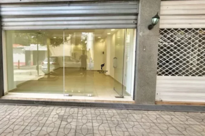 Tirane, jepet me qera dyqan Kati 0, 65 m² 1.800 € (RRUGA E KAVAJES)