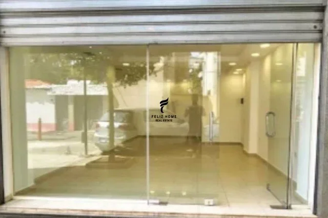 Tirane, jepet me qera dyqan Kati 0, 65 m² 1.800 € (RRUGA E KAVAJES)