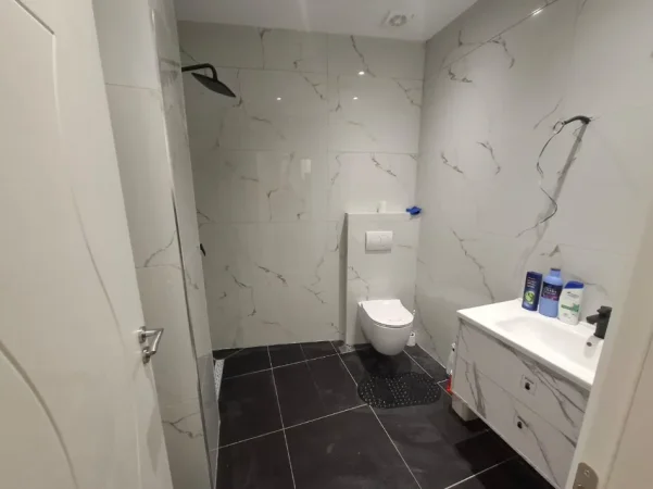 Vlore, shitet 2+1 Kati 3, 78 m² 120.000 € (Rruga Ali Demi, Vlorë)
