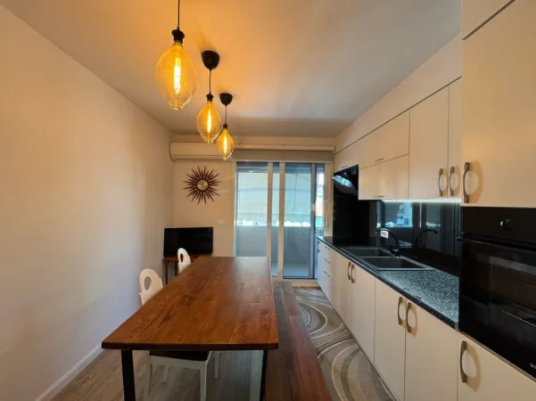 Tirane, shitet apartament 2+1 Kati 3, 91 m² 350.000 € (BLLOK)