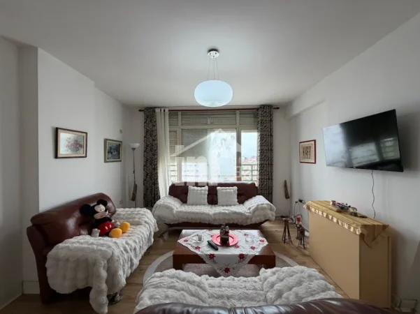 Tirane, shitet apartament 2+1 Kati 10, 128 m² 260.000 € (BULEVARDI “ZHAN D’ARK ” PRANË BRRYLIT)
