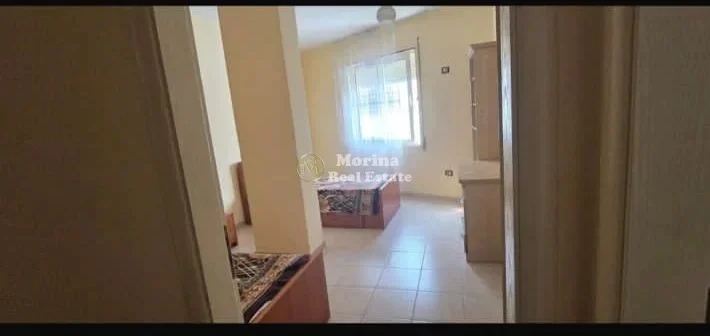 Tirane, jepet me qera apartament 2+1 Kati 2, 96 m² 550 € (Liqeni i Thate)