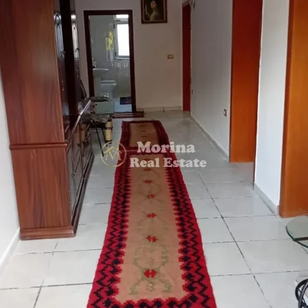 Tirane, jepet me qera shtepi 2+1 Kati 1, 95 m² 400 € (Rruga Besa)
