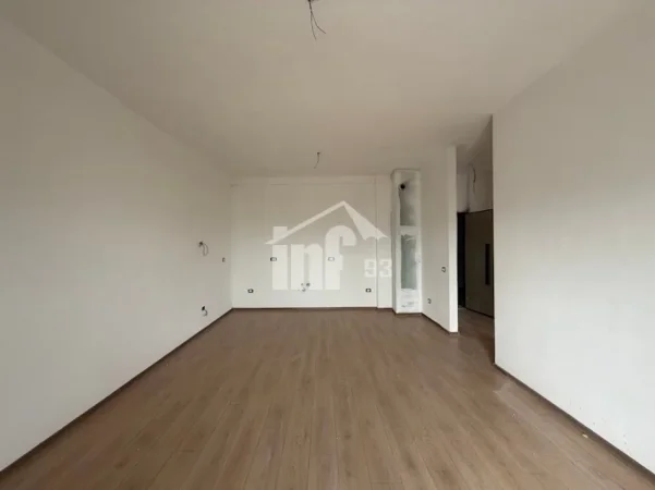 Tirane, shitet apartament 2+1 Kati 3, 106 m² 195.000 € (SAUK I VJETËR)