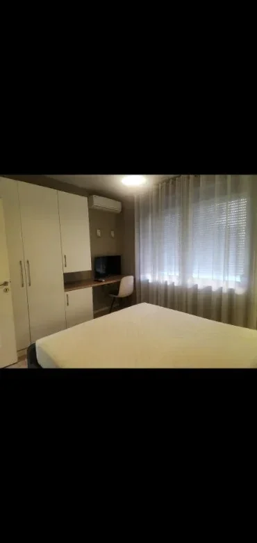 Tirane, jepet me qera apartament 1+1 Kati 2, 65 m² 650 € (Myslym Shyri)