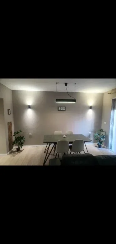 Tirane, jepet me qera apartament 1+1 Kati 2, 65 m² 650 € (Myslym Shyri)