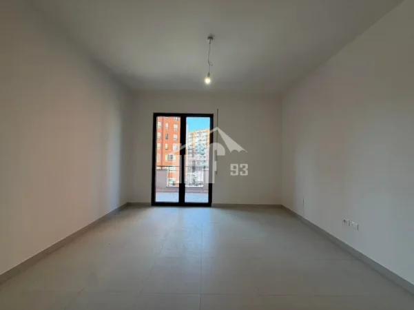 Tirane, jepet me qera apartament 1+1 Kati 1, 71 m² 600 € (TEK KOMPLEKSI “DELIJORGJI”)