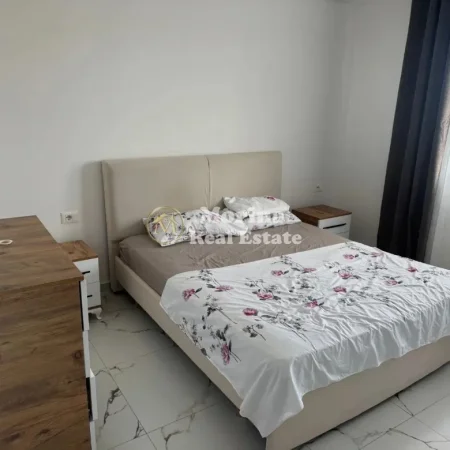 Tirane, jepet me qera apartament 1+1 Kati 5, 70 m² 400 € (Kamez)