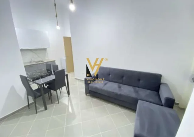 Tirane, jepet me qera apartament 1+1+Ballkon Kati 0, 55 m² 350 € (TREGU ELEKTRIK)
