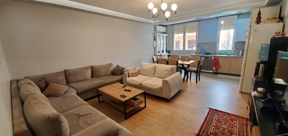 Tirane, shitet apartament 2+1+Ballkon Kati 3, 115 m² 241.500 €