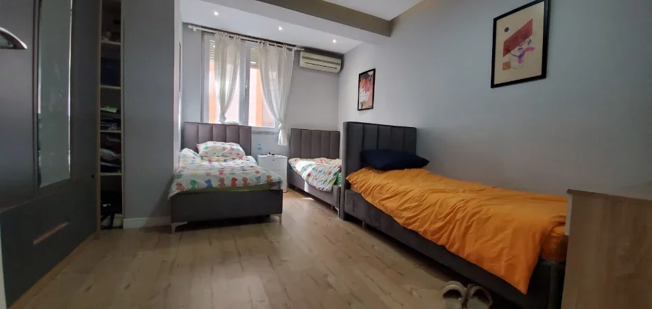 Tirane, shitet apartament 2+1+Ballkon Kati 3, 115 m² 241.500 €