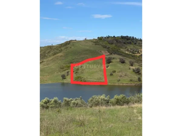 Durres, shitet toke , 17.600 m² 220.000 € 