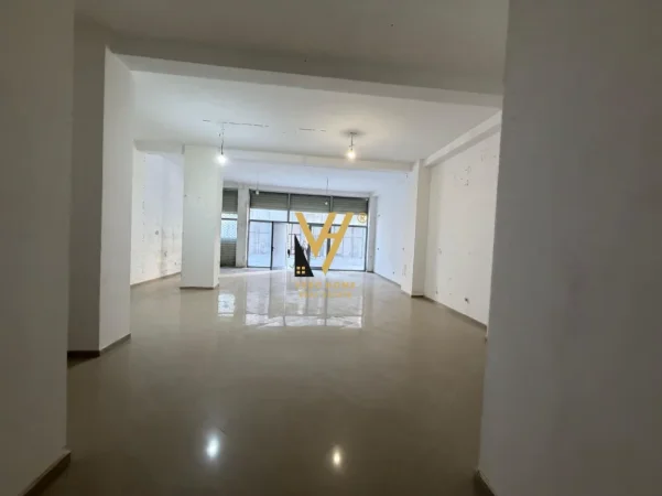 Tirane, jepet me qera ambjent biznesi Kati 0, 150 m² 870 € (ASTIR)
