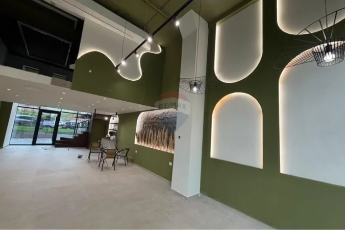 Tirane, jepet me qera dyqan , 130 m² 1.800 € (Residenca Erli)