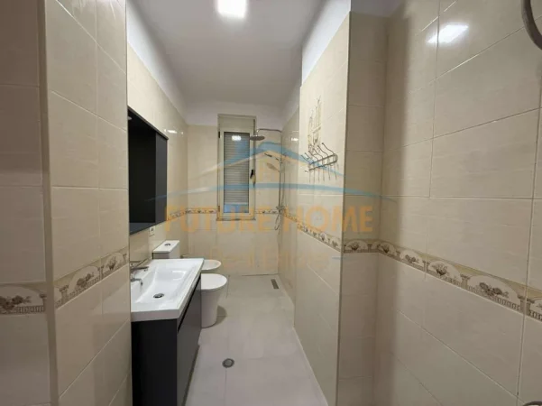 Tirane, jepet me qera apartament 2+1+2 Kati 1, 102 m² 600 € (VILA L , Astir)