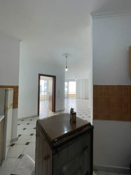 Tirane, shitet apartament 2+1+Ballkon Kati 3, 121 m² 169.700 € (Astir)