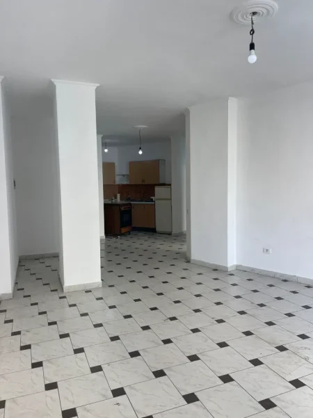 Tirane, shitet apartament 2+1+Ballkon Kati 3, 121 m² 169.700 € (Astir)