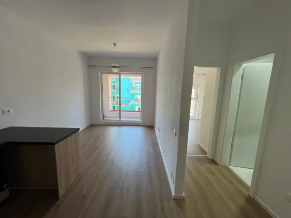 Tirane, jepet me qera apartament 1+1+Ballkon Kati 5, 51 m² 350 € (Rruga Pasho Hysa)