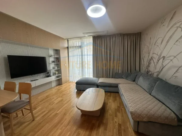 Tirane, jepet me qera apartament 1+1+Ballkon Kati 4, 65 m² 1.500 € (Lake View Residences)