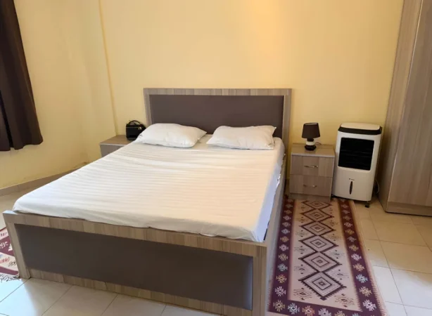 Tirane, jepet me qera apartament 2+1+Ballkon Kati 5, 96 m² 550 € (LiqLiqeni i Thatë)