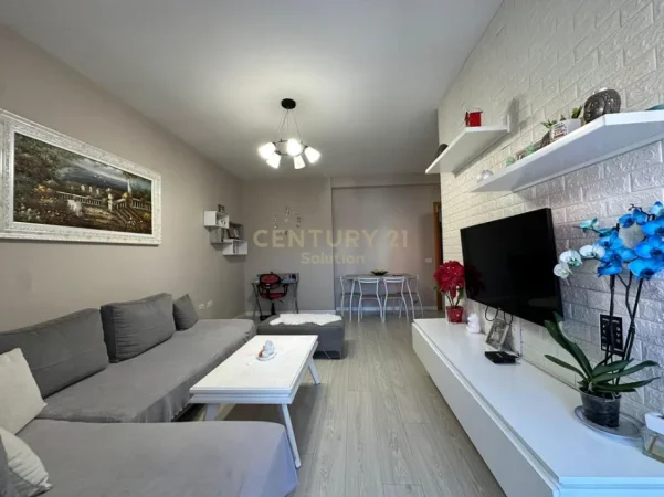 Tirane, shitet apartament 1+1 Kati 3, 64 m² 113.000 € (astir)